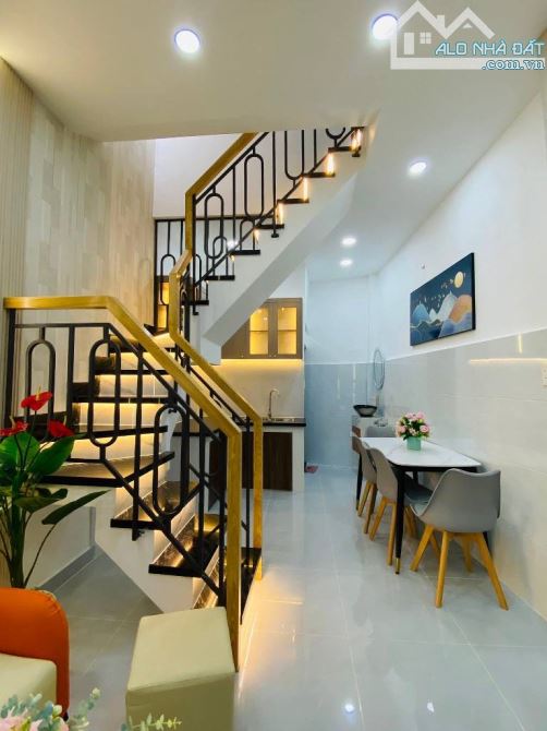 Thống Nhất Gò Vấp, Nhà nhỏ võ công cao, 2PN, 2WC, chỉ nhỉnh 2.5🧄 - 2