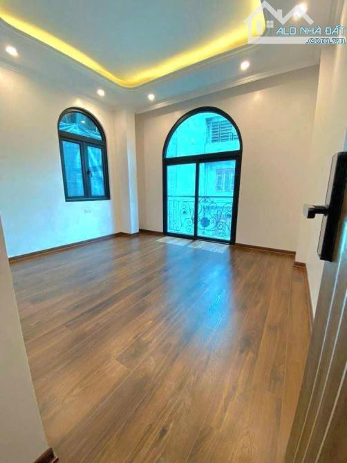 BÁN GẤP NHÀ ÔNG ÍCH KHIÊM PHỐ VIP BA ĐÌNH Ô TÔ KD 75M X 5 TẦNG MT 6,5M 25 TỶ - 2