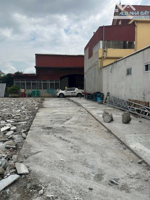 Bán đất Ngọ Dương, 2 ô tô tránh nhau, chia lô đẹp. 305m2 - 2