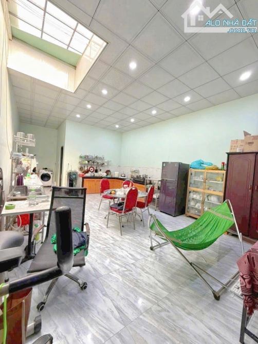 Bán nhà mặt tiền chợ Phúc Hải p. Tân Phong - 2