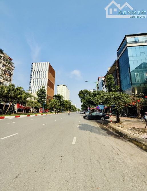 BÁN TÒA VĂN PHÒNG 8 TẦNG HOÀNG QUỐC VIỆT – DOANH THU 100 TRIỆU/THÁNG – SỔ VUÔNG - 2