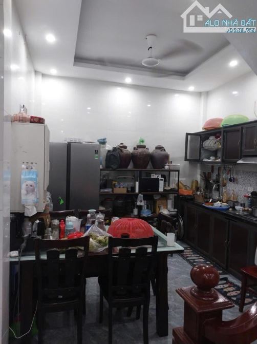 Bán nhà phố Bùi Xương Trạch, 40m2, 3 tầng, ngõ ba gác giá 3.7tỷ - 2
