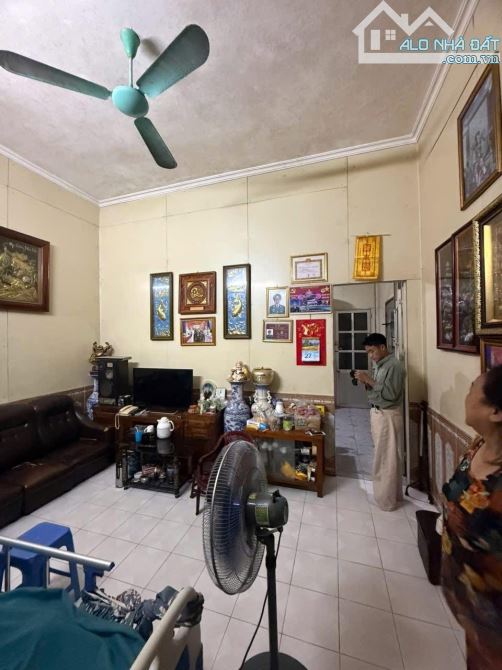 Bán nhà Tô Hiệu Hà Đông, 65m2, mặt tiền 5m, ô tô tránh, kinh doanh, giá 17.5 tỷ - 2