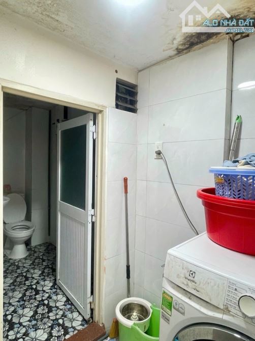 Căn hộ lầu Bạch Vân, P5, Q5. DT 4x18, 2PN. Giá 3 tỷ TL.  🌻 TRUNG TÂM QUẬN 5 SÁT QUẬN 1 - - 2