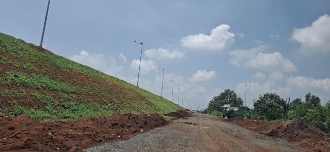 SIÊU PHẨM MẶT TIỀN ĐƯỜNG DẪN T2 – SÂN BAY LONG THÀNH, 2 MẶT TIỀN ĐƯỜNG, GIÁ CỰC TỐT - 2