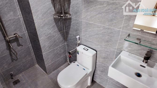 CĂN HỘ DỊCH VỤ CAO CẤP, 272M2, 4 TẦNG, DOANH THU 80TR/THÁNG - 2