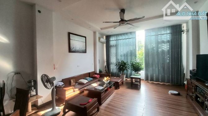 TRUNG TÂM HÀ ĐÔNG – KINH DOANH ĐỈNH – VỈA HÈ RỘNG – Ô TÔ DỪNG ĐỖ NGÀY ĐÊM  NHỈNH 22 TỶ - 2