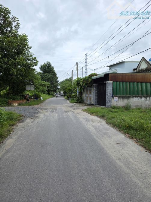 Bán đất 1,6 tỷ tặng nhà cấp 4, p.Thái Hòa, Tp.Tân Uyên M7666 - 2