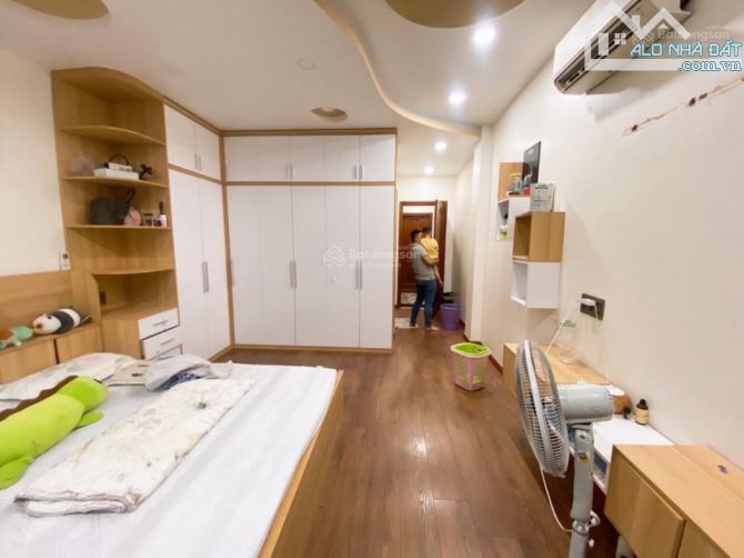 Nhà 4 tầng kiên cố, 80m2, Nguyễn Duy Trinh, gần Q2, khu phân lô 6.1t - 2