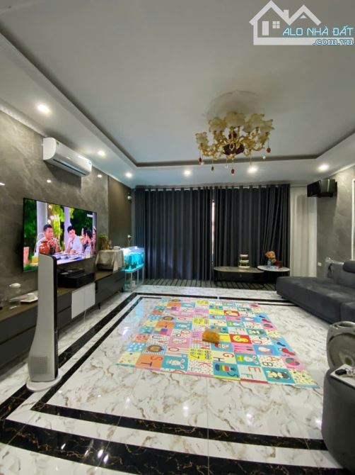 BÁN NHÀ THẠCH BÀN – LONG BIÊN - 52M² x 6 TẦNG – GIÁ 7.7 TỶ - 2