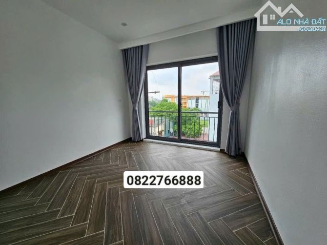 Bán nhà 4 tầng Việt Hưng, Long Biên, 6.x tỷ, - 2