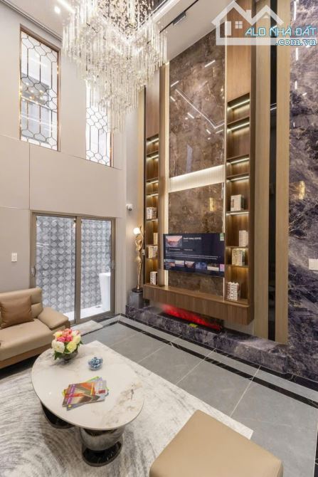 Bán căn nhà FULL NỘI THẤT đường NGUYỄN VĂN KHỐI PHƯỜNG 11 - 23