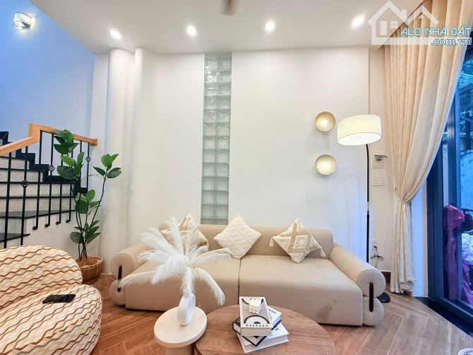 Nhà đẹp  3 tầng 4 PN Đống Đa thông tứ hướng full nội thất chỉ nhỉnh 5tỷ - 28