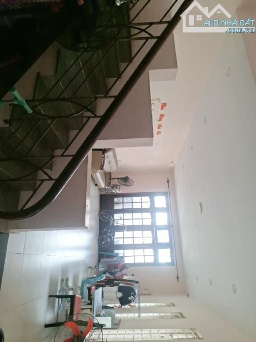 Bán nhà HXH Lý Phục Man Q7, 270m2, 3 tầng, chỉ 22 tỷ - 3