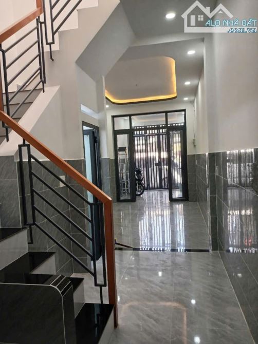 Mặt tiền vừa ở vừa kinh doanh đường Tỉnh Lộ 10, 45 m2, giá 3 tỷ xx - 3