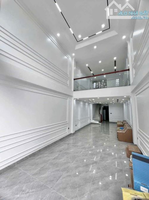 BÁN NHANH NHÀ CẦU GIẤY 38M2 DÂN XÂY 6 TẦNG NGÕ RỘNG OTO GẦN GIÁ NHỈNH 11 TỶ - 3