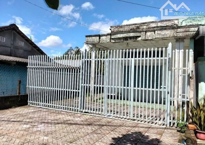 Ngộp Cần bán Nhanh Căn nhà ở Trung Tâm Trảng Bàng 295m2 Sổ Hồng riêng 700triệu bao Phí - 3