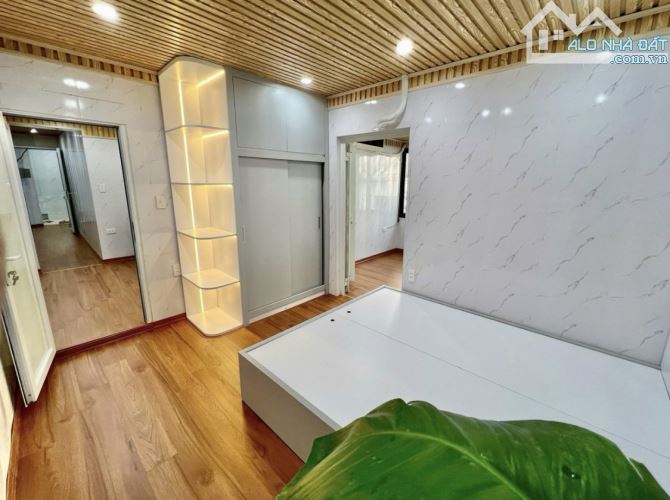 Nhà Tập Thể Nguyễn Chính, diện tích 90m,3PN, 2wc, giá 2,550 triệu. - 3