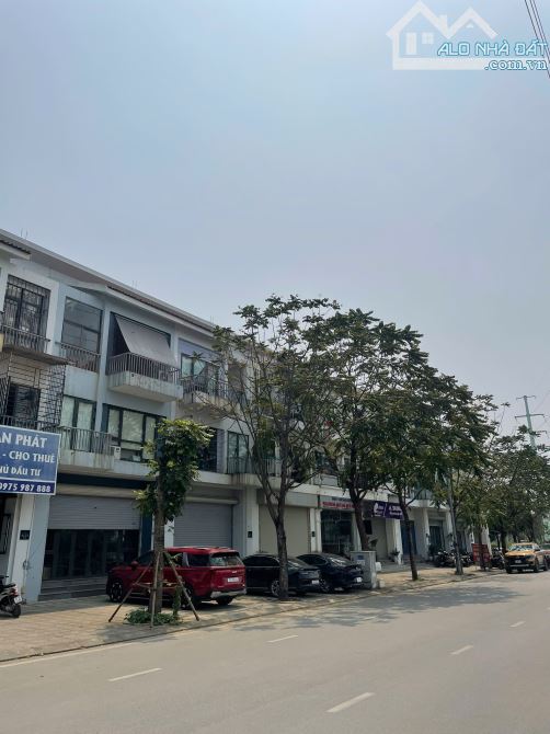 Bán shophouse liền kề kđt sinh thái Tasco Xuân Phương 90m2 đường 2 MT 6m đường rộng 40m Na - 3