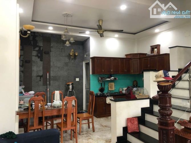 NHÀ 3 TẦNG – 4PN – FULL NỘI THẤT – LÀNG TĂNG PHÚ, Q9 – CHỈ NHỈNH 8 TỶ - 3