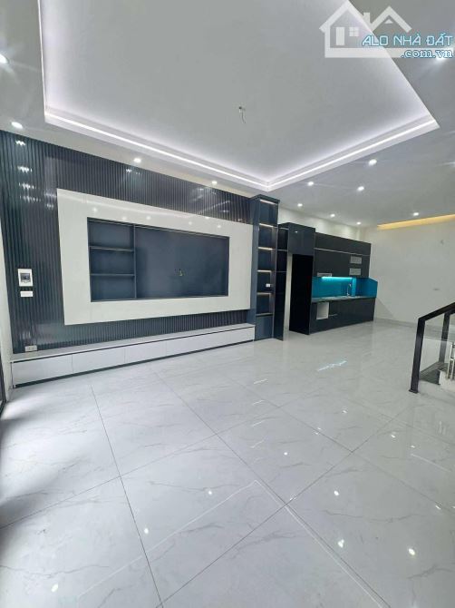 BÁN NHÀ 3 TẦNG ĐẸP NGÕ MẠC THỊ BƯỞI - 3