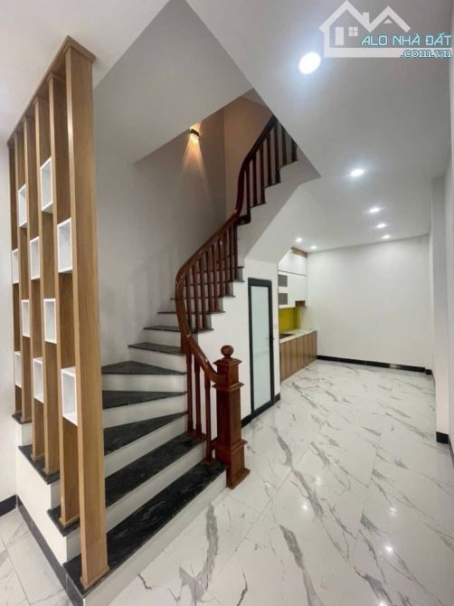 BÁN NHÀ LÔ GÓC 5 tầng sát vành đai 3.5 , cách ga nhổn 500m , oto đỗ cửa kdt hinode sát nhà - 3