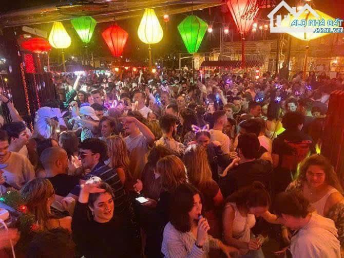 Cơ hội kinh doanh vàng!  Bán gấp quán bar hiện đại, 200m2 địa ngay trung tâm Hội An - 3