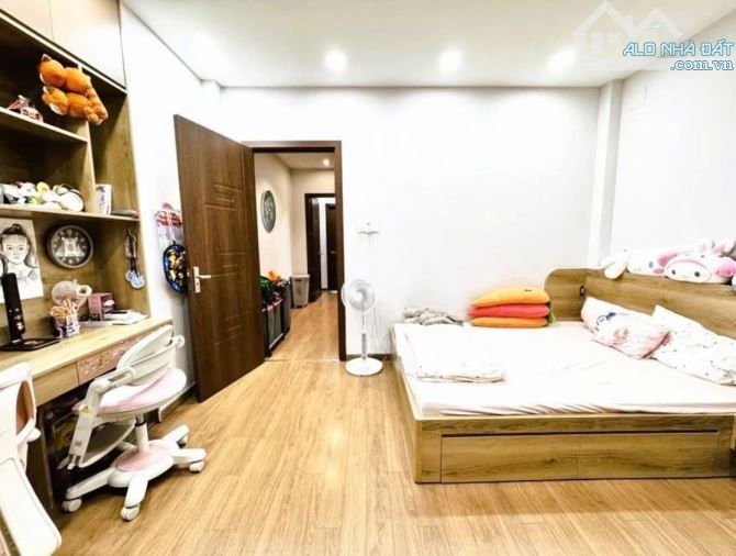 Bán nhà Nguyễn Đình Chiểu Quận 3,  4 Tầng, 48m2, hẻm 12m như MTien, Kd tuyệt vời, 12.x Tỷ - 2