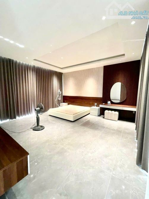 Bán Biệt Thự Đẹp 4 tầng 288m2 - Đối diện Công viên Khu Bến du thuyền Marina Sông Hàn - 3