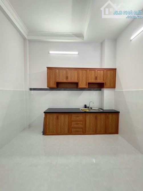CHỢ VẢI TÂN BÌNH - 1 bước ra MT Tân Tiến, 4.2x11 - 4 tầng đúc, sổ vuông A4 - 6.95 tỷ - 3