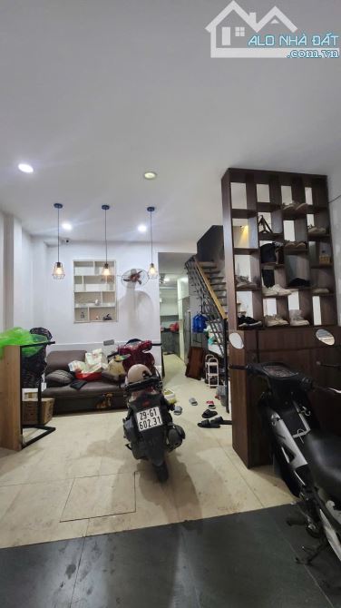 XIN MỜI CÁC NHÀ ĐẦU TƯ - 42M- 5,x tỷ - BÁN NHÀ 1KM TỚI TRƯỜNG ĐH ĐẠI NAM HÀ ĐÔNG - 3