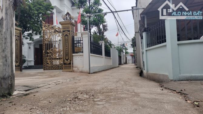 163,4M làn 2 QL6 Đông Phương Yên xã Phú Nghĩa - 3