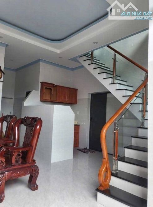 Bán nhà 1 trệt 1 lầu đường hẻm TT Long Điền, Bà Rịa - Giá bán : 1 tỷ 450 triệu - DT: 50m2 - 3
