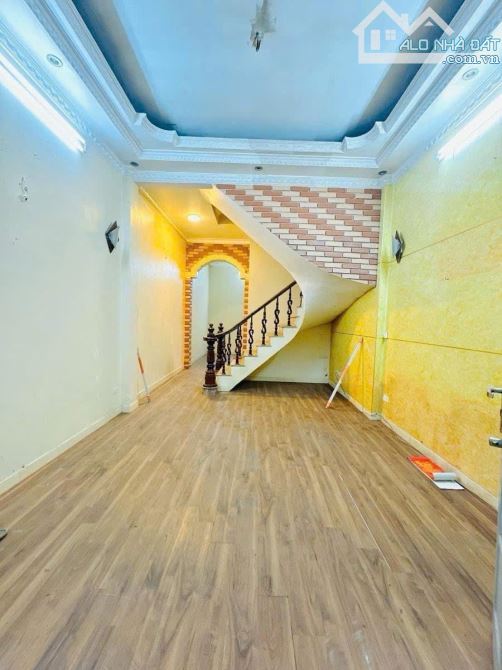 Bán Nhà Sân Vườn Tây Hồ 60m2 Ngõ Thông Kinh Doanh Cách Phố Đi Bộ Trịnh Công Sơn 50m Đi Bộ - 3