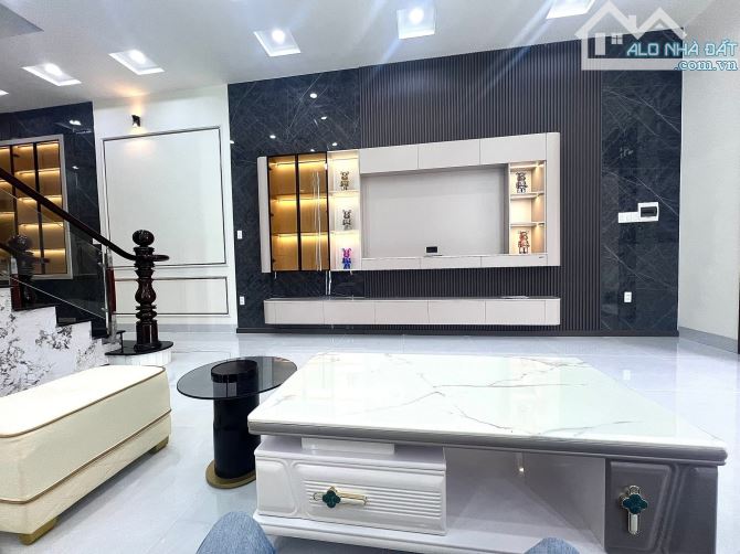 💰🏡 Bán Nhà 1 trệt 2 Lầu PHƯỜNG phú tân Tp thủ dầu 1 Bình Dương, Cực đẹp mới hoàn thiện - 3