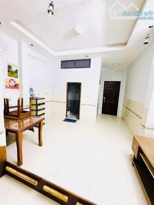 BÁN NHÀ 🏡 HẺM XE HƠI 4M – NHÀ ĐẸP 4 TẦNG BTCT  Lý Thường Kiệt, P.9, Q.Tân Bình. DT 65m² - 3