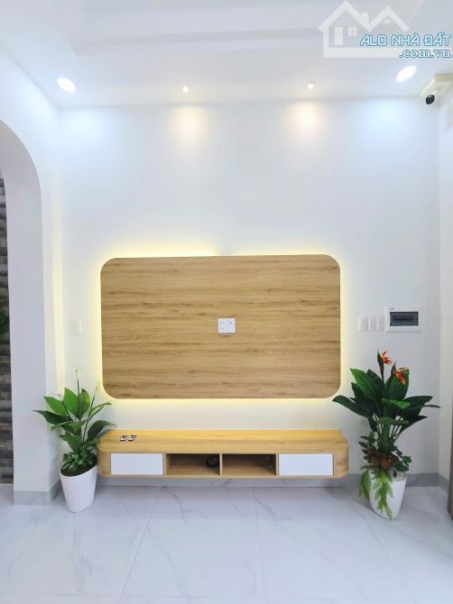 Chính Chủ Bán Nhà Đẹp 52m2 - 3 Tầng Mới 100% - Hẻm Xe Hơi 6m - Thủ Đức (Q9 cũ) - 20