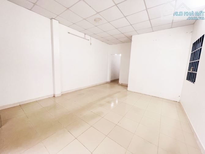 Bán nhà chính chủ chưa qua ĐT, oto trong nhà, 82m2, Hiệp Thành 13, Q12, SHR, 50tr/m2 - 3