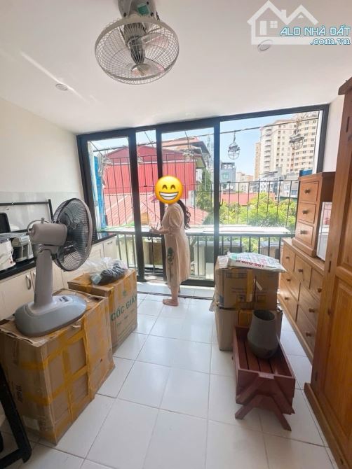 Bán căn hộ tập thể phương mai tt đống đa lô góc hai thoáng ô tô đỗ cửa - 3