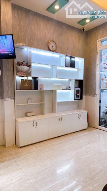 🏡🏡🏡BÁN NHÀ 1 TRỆT 2 LẦU, MẶT TIỀN ĐƯỜNG TRẦN HOÀNG NA - KDC HỒNG PHÁT - GIÁ 8.7 TỶ! - 3