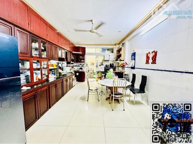 Mặt tiền khu Tên Lửa - Thang máy - 100m² - 4 tầng - 5PN rộng - Gần công viên - 3
