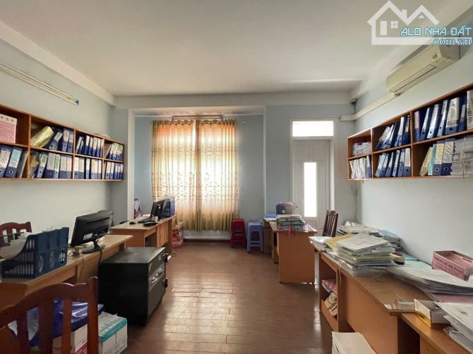 Nhà MT kinh doanh TTTP Nha Trang - 115mv ngang 9m Huỳnh Thúc Kháng, 5 tầng, thang máy - 3