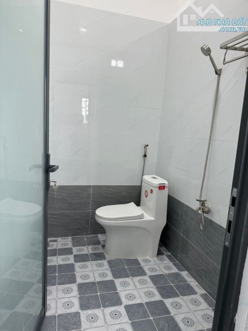 Bán gấp căn nhà Đ.Trần Văn Chẩm - củ chi - 150m2 - SHR - 885 Triệu - 3