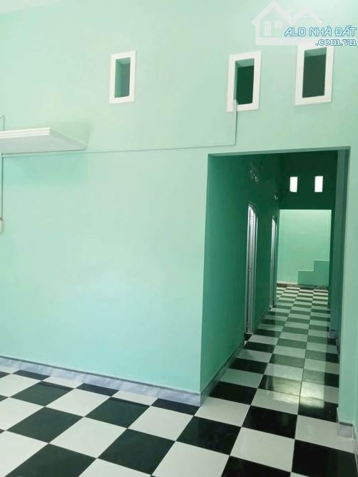 SOS ! Đang thủng vốn - Cần bán gấp căn nhà cấp 4 ở Đ. Tân Hiệp 18 (94m2) SHR giá Chỉ 965tr - 3