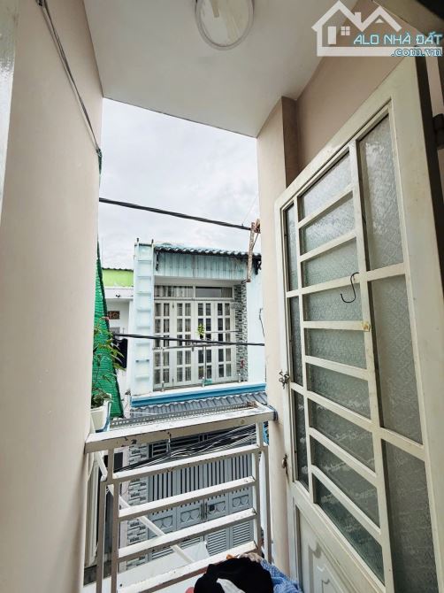 Bán nhà 2 tỷ, nhà nhỏ tiền công năng to ở Tân Hòa Đông - 3