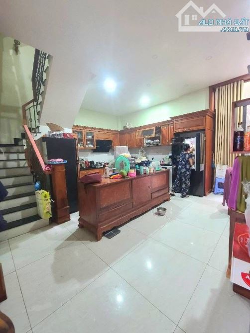NHÀ ĐẸP NHƯ BIỆT THỰ CỔ MINI - HẺM 8M THÔNG - GIÁ HỜI NHƯ LY TRÀ SỮA MỖI NGÀY - 3
