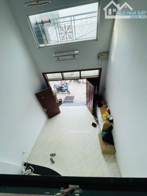 NHÀ ĐẸP 3 TẦNG HIỆP BÌNH CHÁNH - HẺM XE HƠI - 41M2 - CHỈ 5.X TỶ - 3