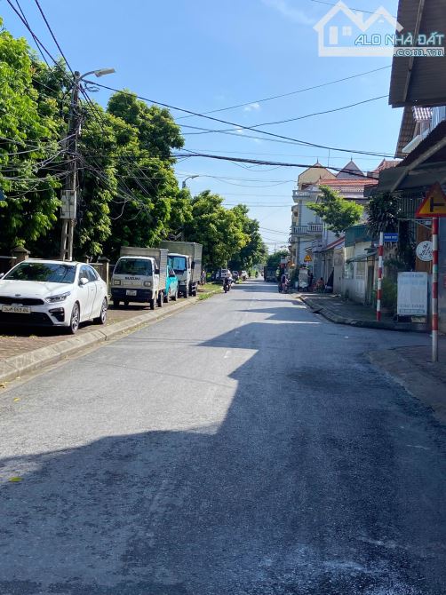 BÁN ĐẤT YÊN VIÊN PHÙ ĐỔNG MỚI_84M2 MT6M 3.X TỶ_TRƯỚC NHÀ 3M_GẦN SÂN BÓG.ĐƯỜG ĐÔI MỚI - 3