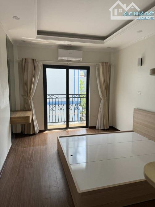 BÁN NHÀ 5 TẦNG 32M2-6 TỶ– THƯỢNG THANH, LONG BIÊN – FULL NỘI THẤT Ở NGAY - 3