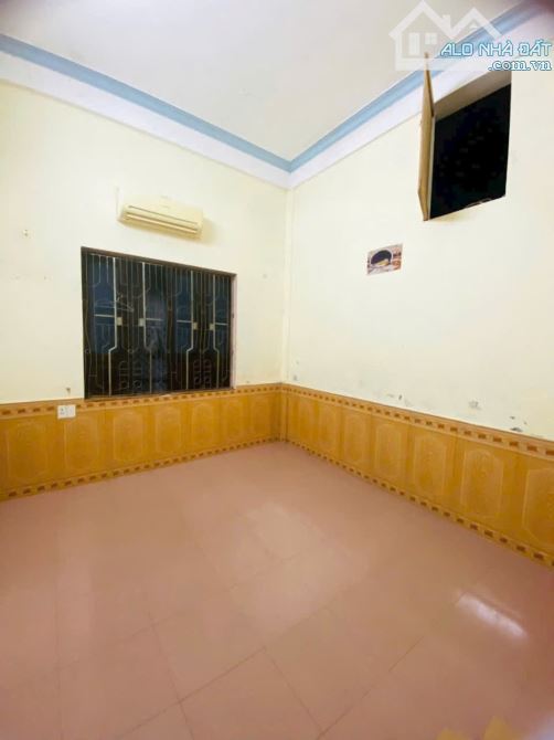 CHO THUÊ NHÀ 2 TẦNG KIỆT OTO NGUYỄN LỘ TRẠCH, TP HUẾ - 3